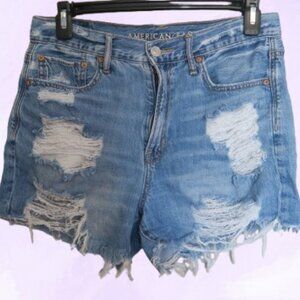 American Eagle Outfitters 90s boyfriend short jeans in medium wash blue size 4.
